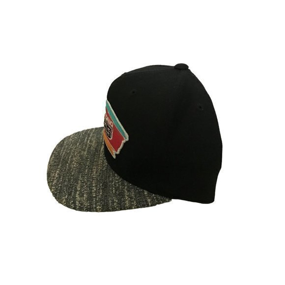 Vintage San‎ Antonio Spurs Flat Bill SnapBack Hat Mitchell Ness Hardwood Classic - Picture 3 of 9